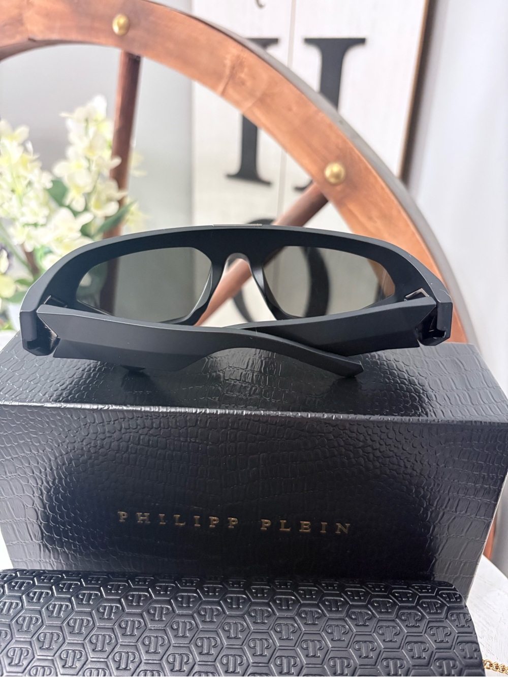 Philipp Plein Black Angular Sunglasses with Matching Clutch NWT SPP153 - Picture 3 of 10